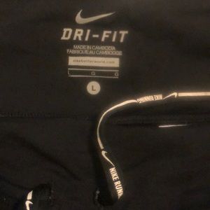 Nike Pants - Nike Dri Fit Black Running Crop Tight Size Large Nike Pants - Nike Dri Fit Black Running Crop Tight Size Large